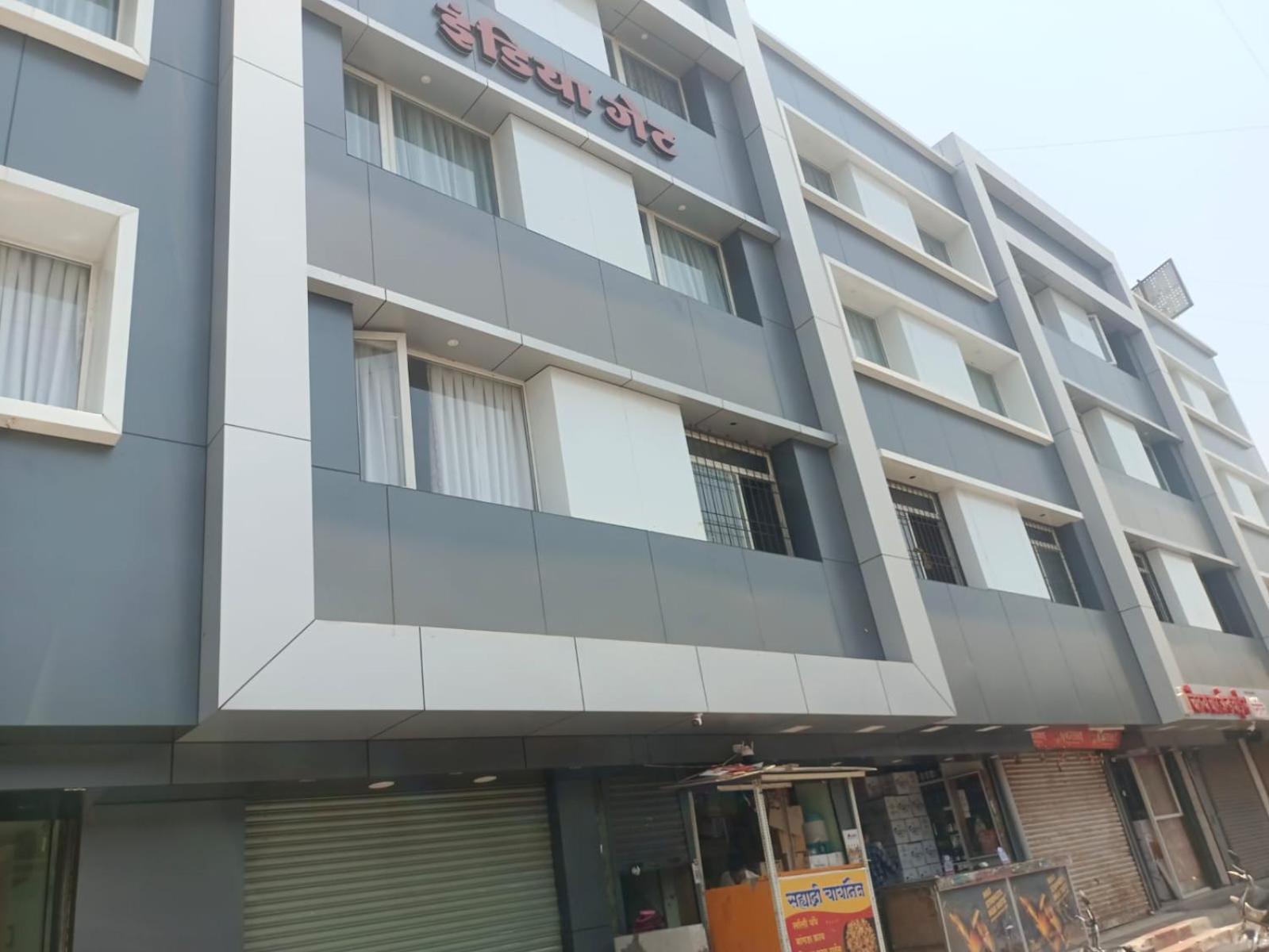 Hotel India Gate Narhe, Pune Ngoại thất bức ảnh