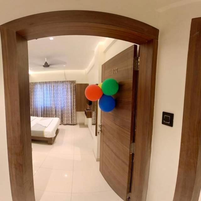 Hotel India Gate Narhe, Pune Ngoại thất bức ảnh