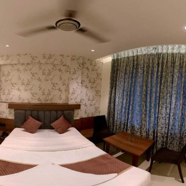 Hotel India Gate Narhe, Pune Ngoại thất bức ảnh