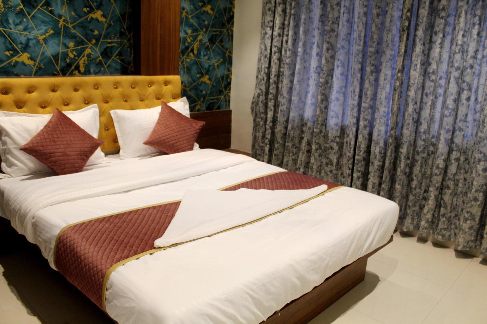 Hotel India Gate Narhe, Pune Ngoại thất bức ảnh