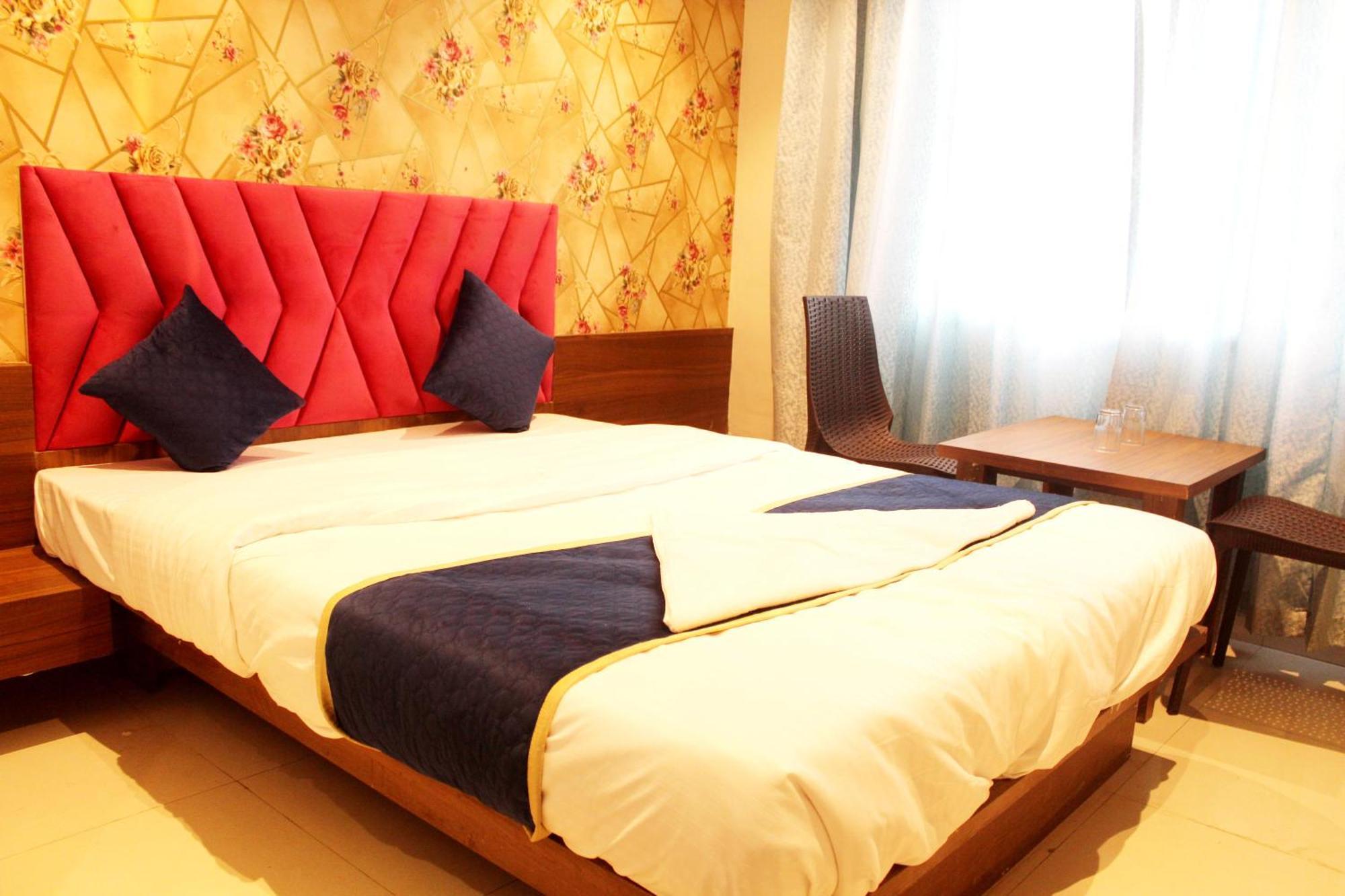 Hotel India Gate Narhe, Pune Ngoại thất bức ảnh
